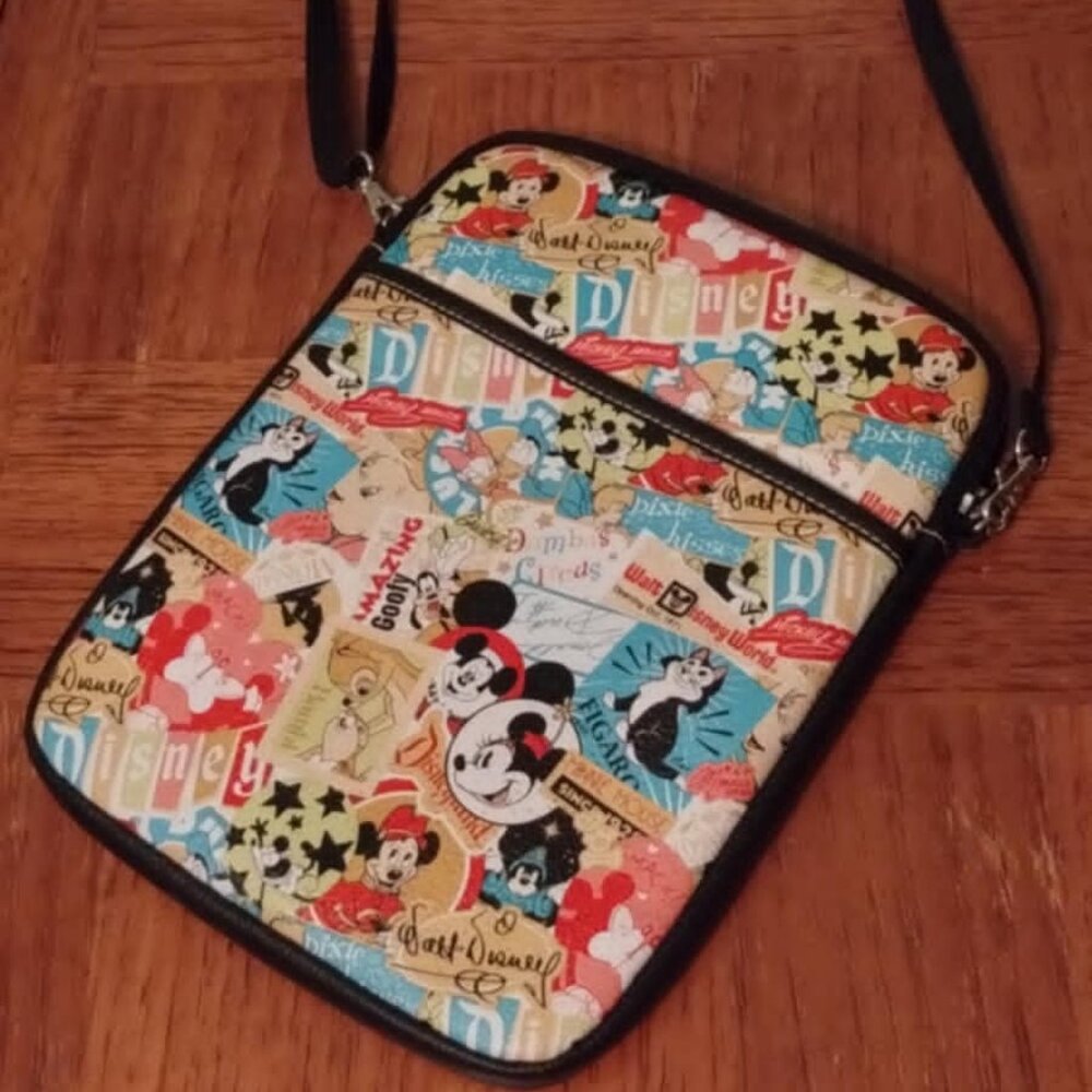 Disney Parks D-Tech Classic Icons DisneyWorld Tablet Ipad Crossbody Padded Case